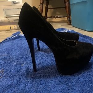 Guess black high heels